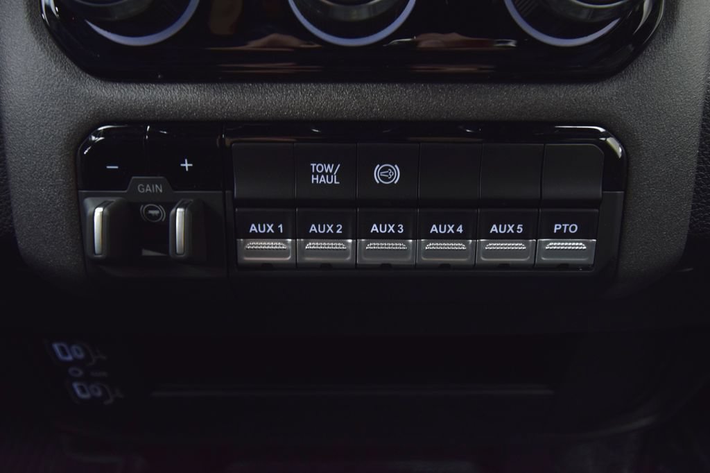 New 2026 RAM 5500 Tradesman AWD/4WD image 23