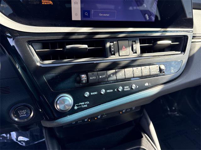 Certified 2024 Lexus ES 350 w/ Premium Package image 19