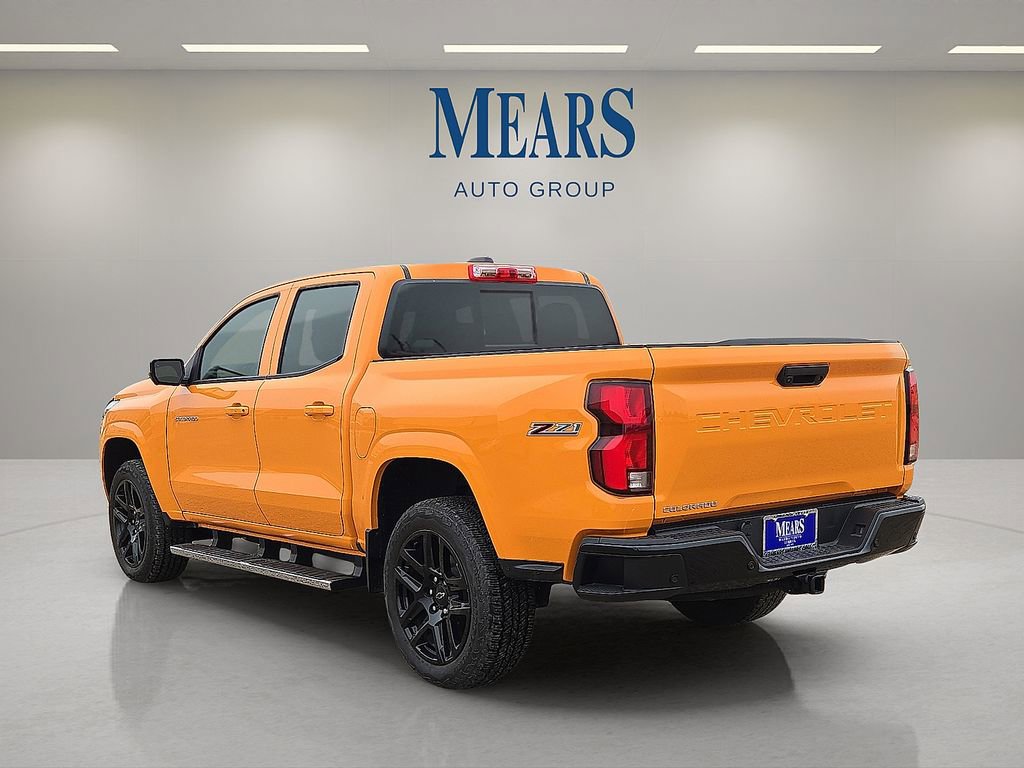 Used 2025 Chevrolet Colorado Z71 w/ Technology Package image 3