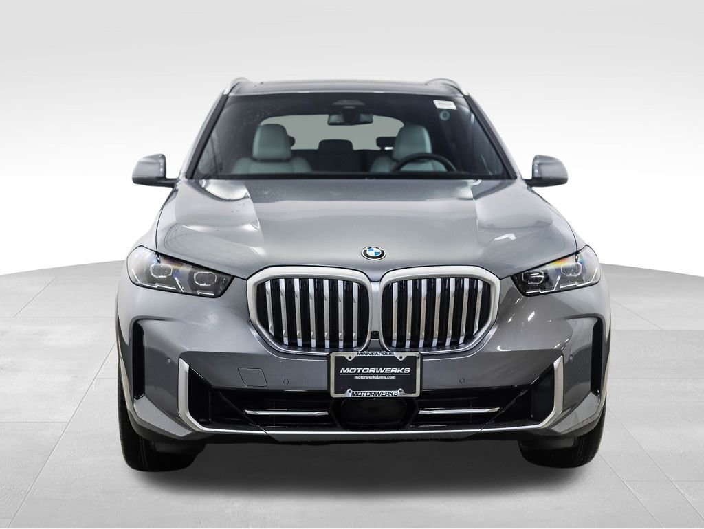 New 2026 BMW X5 xDrive40i w/ Executive Package image 8