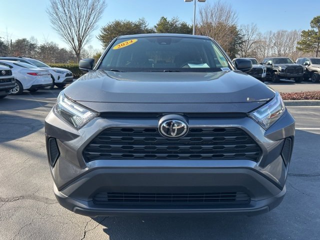 Used 2024 Toyota RAV4 LE image 2