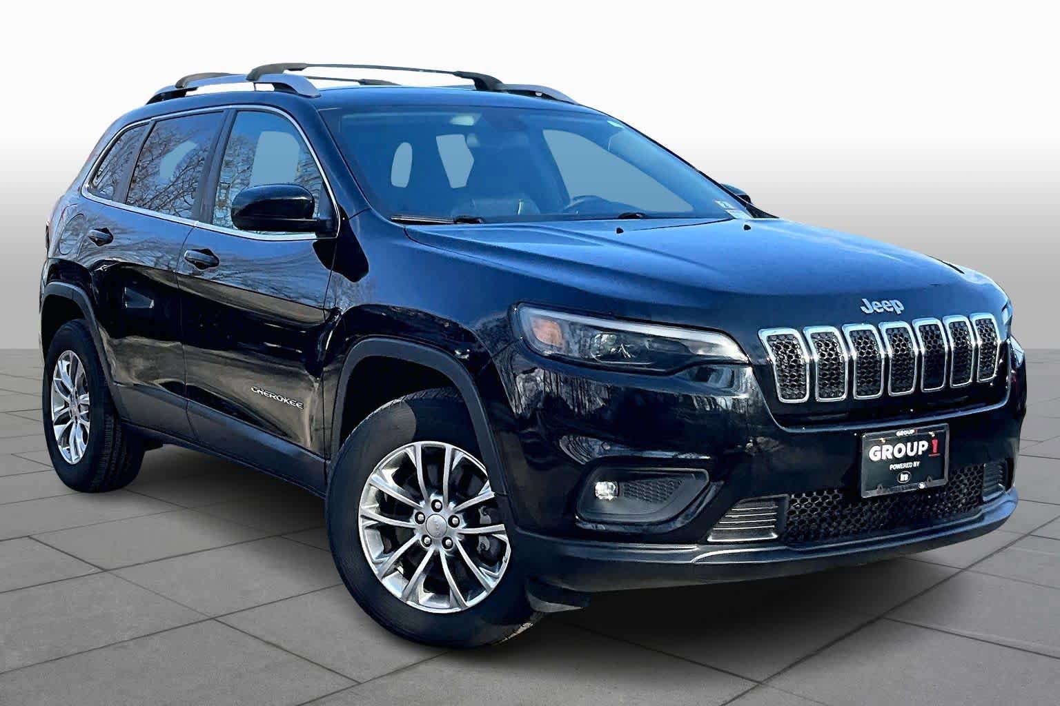 Used 2019 Jeep Cherokee Latitude Plus image 3