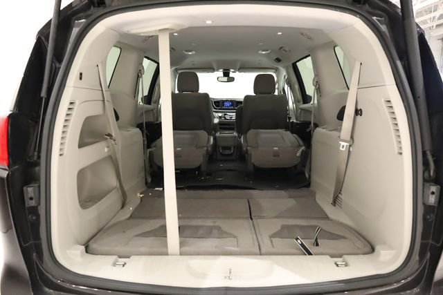 Used 2018 Chrysler Pacifica Touring Plus image 35