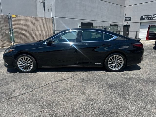 Used 2019 Lexus ES 300h FWD image 6