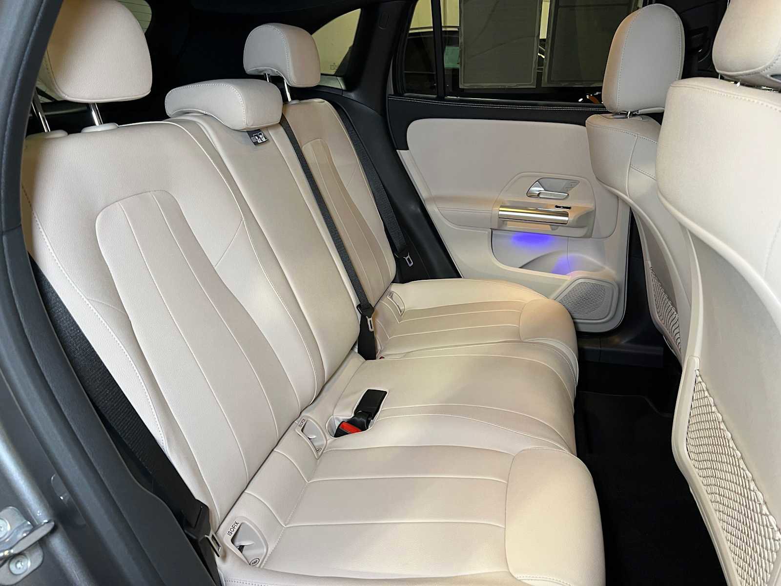 Used 2025 Mercedes-Benz GLA 250 4MATIC image 13