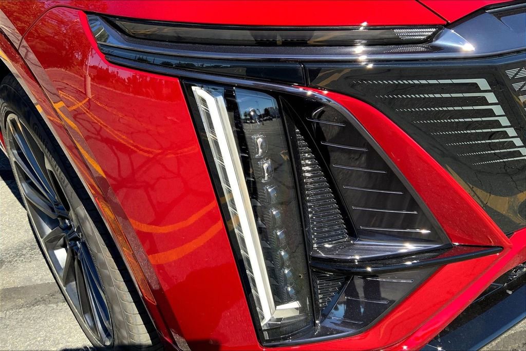 New 2026 Cadillac Lyriq V image 14