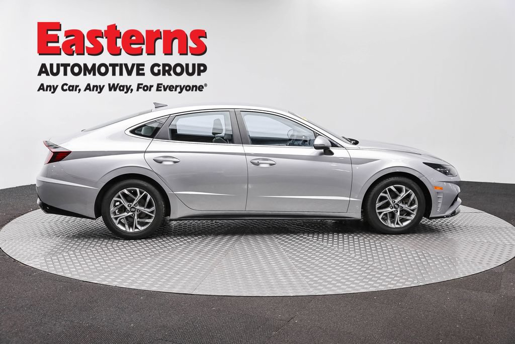 Used 2023 Hyundai Sonata SEL FWD image 5