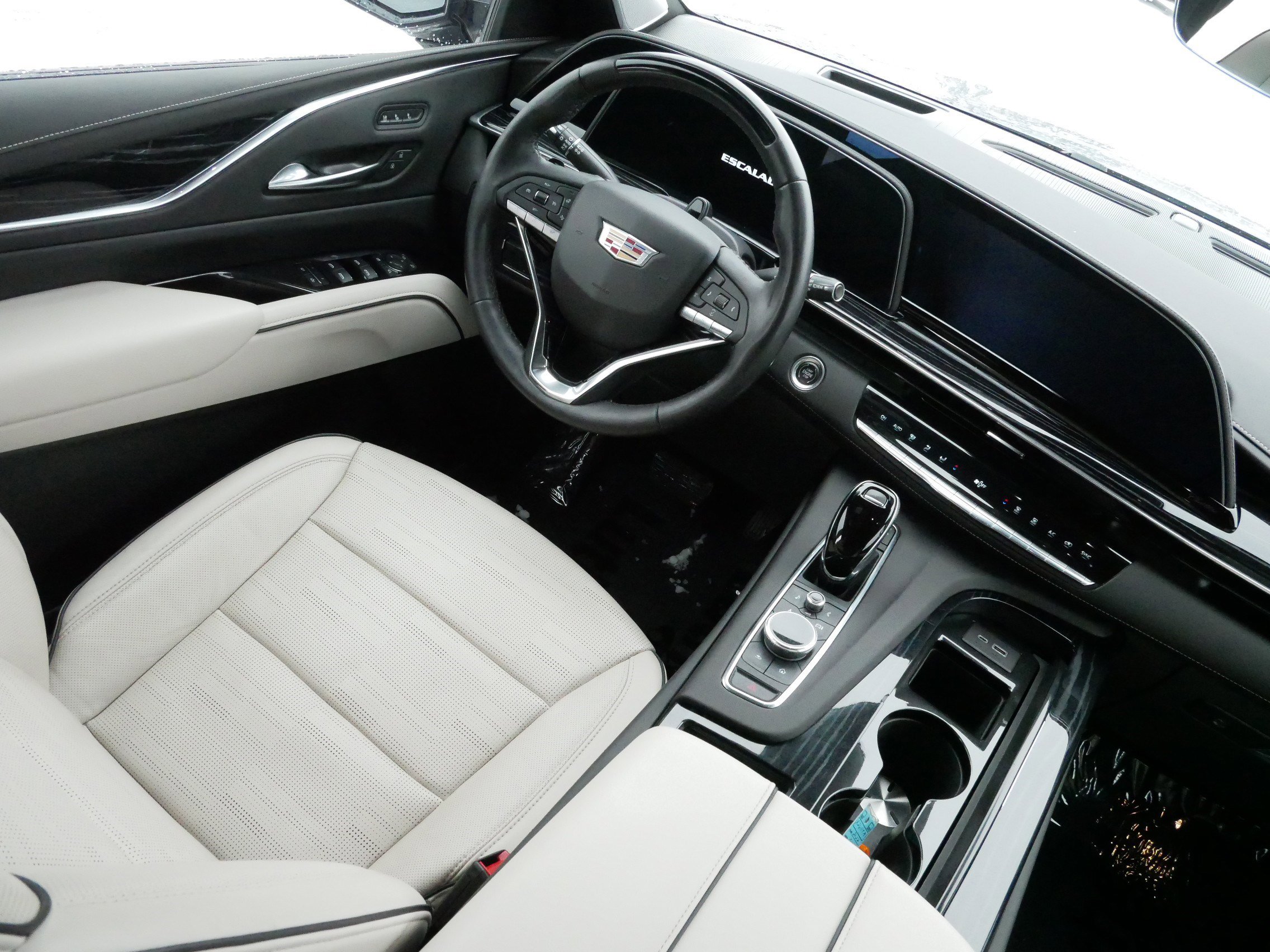 Used 2022 Cadillac Escalade ESV Sport w/ Touring Package image 9