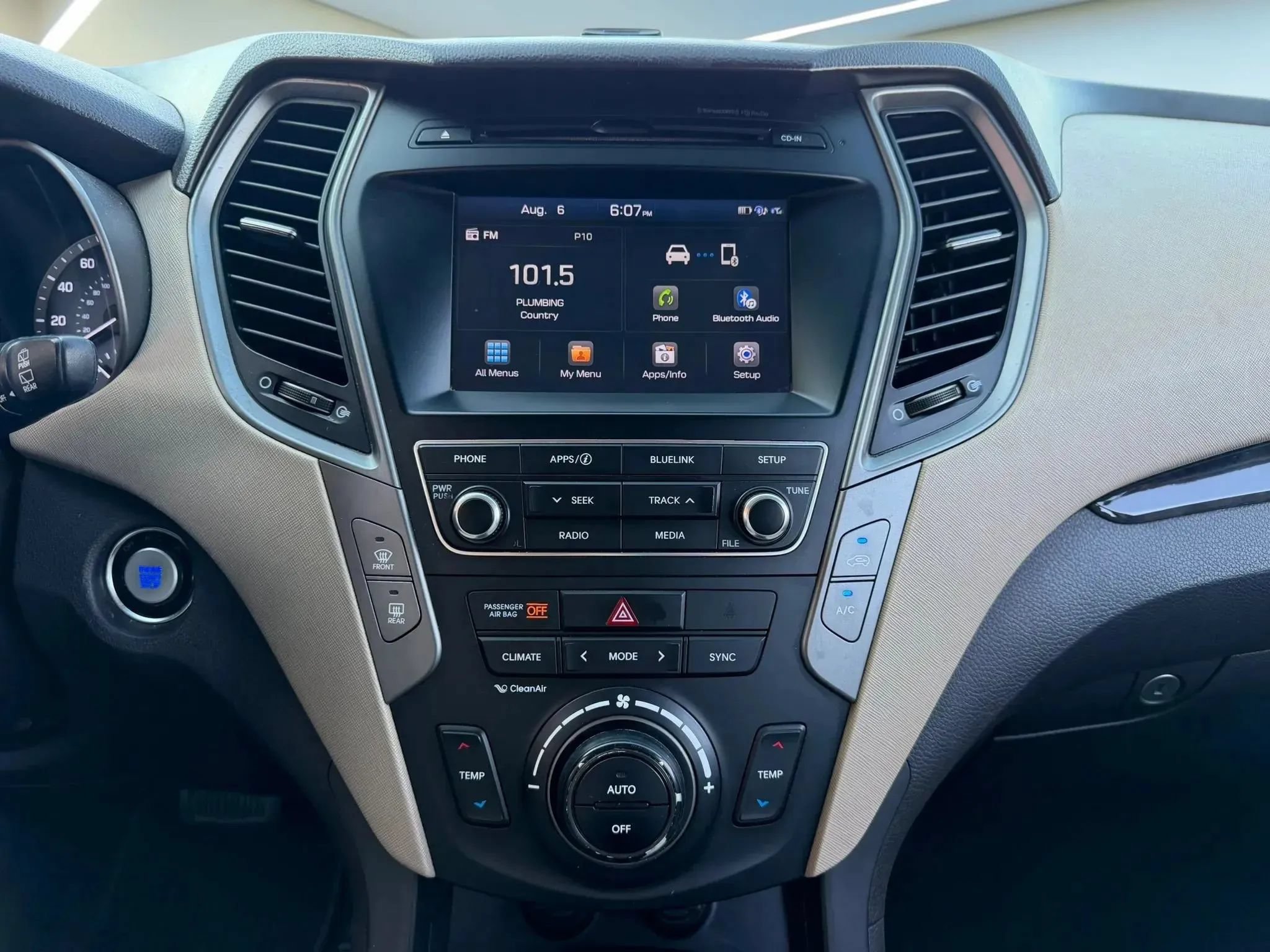 Used 2018 Hyundai Santa Fe Sport w/ 2.4L Value Package 02 FWD image 14