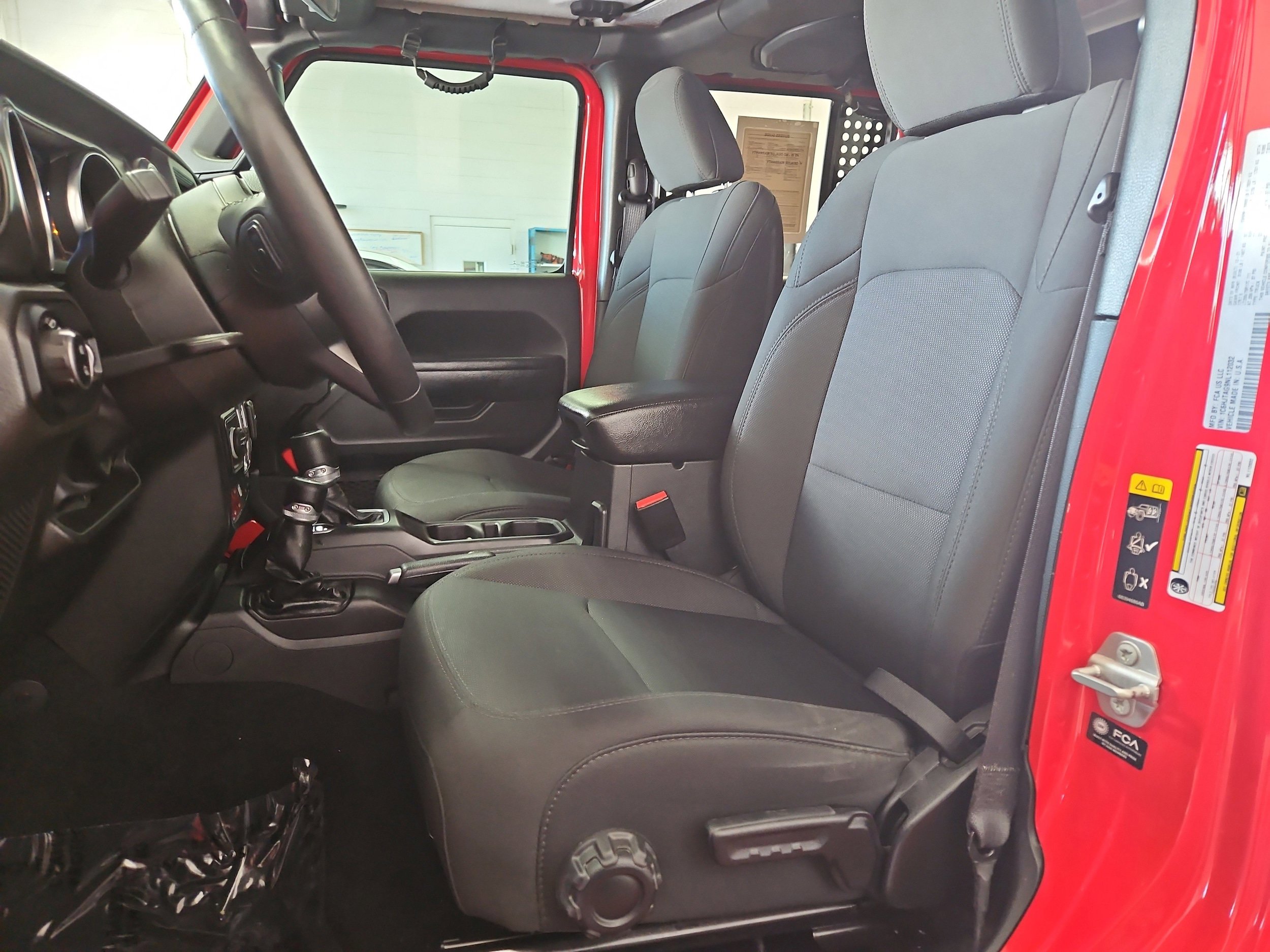 Used 2022 Jeep Gladiator Willys image 9