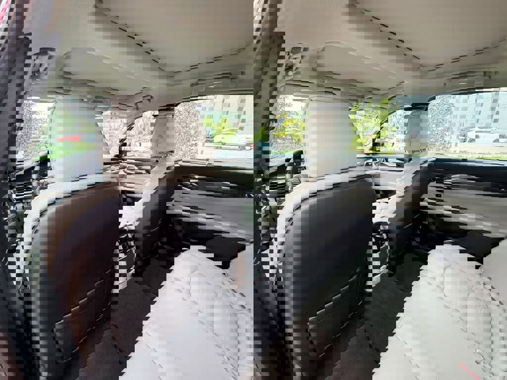 Used 2016 Cadillac CT6 Premium Luxury w/ Comfort Package image 19