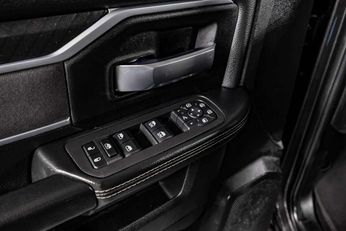 Used 2025 RAM 2500 Big Horn AWD/4WD image 34