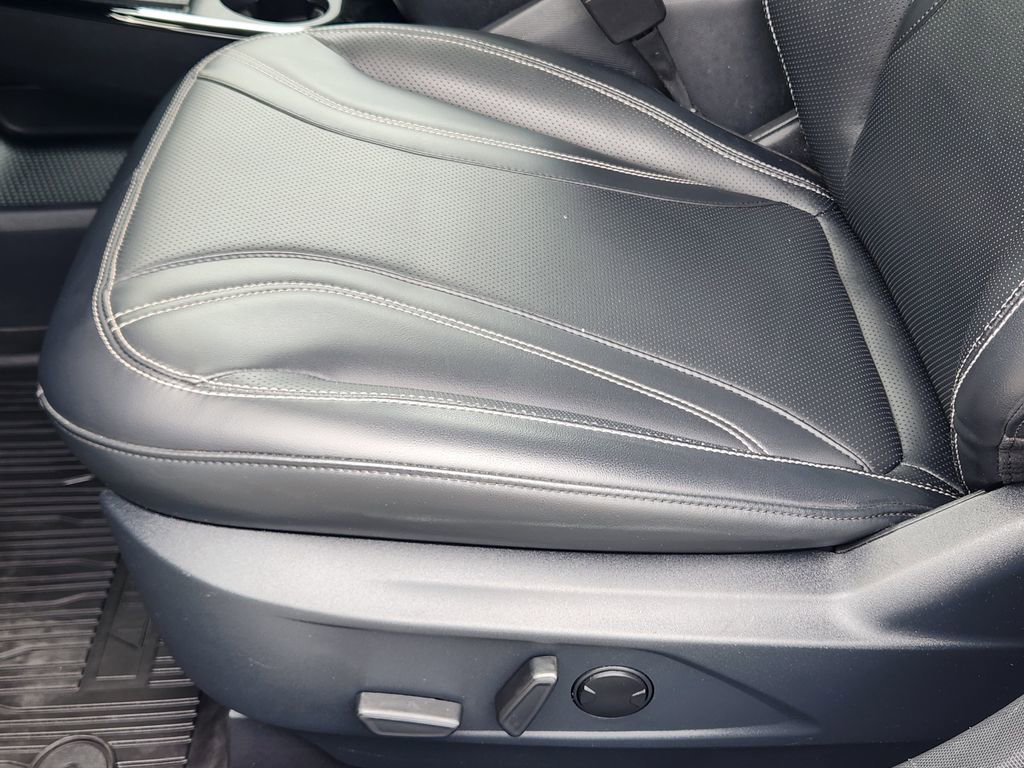 Used 2021 Ford Mustang Mach-E Premium RWD image 25