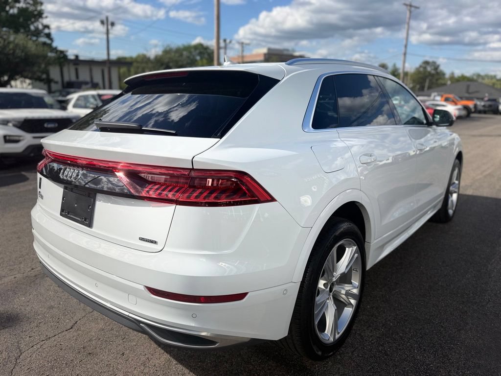Used 2023 Audi Q8 Premium w/ Convenience Package AWD/4WD image 9