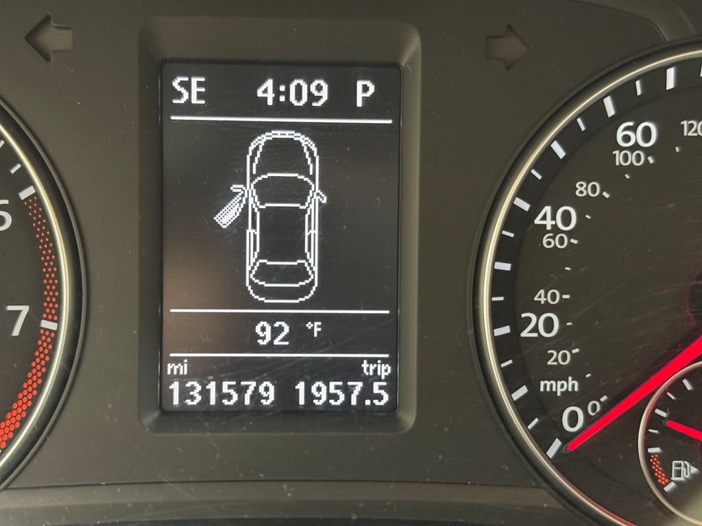 Used 2013 Volkswagen Passat 2.5 SE FWD image 38