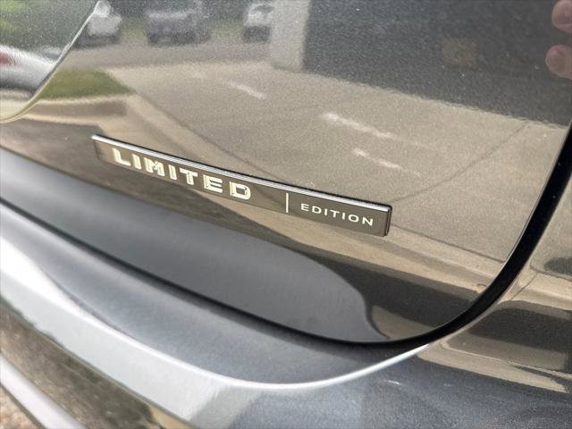 New 2026 Mitsubishi Outlander LE AWD/4WD image 8