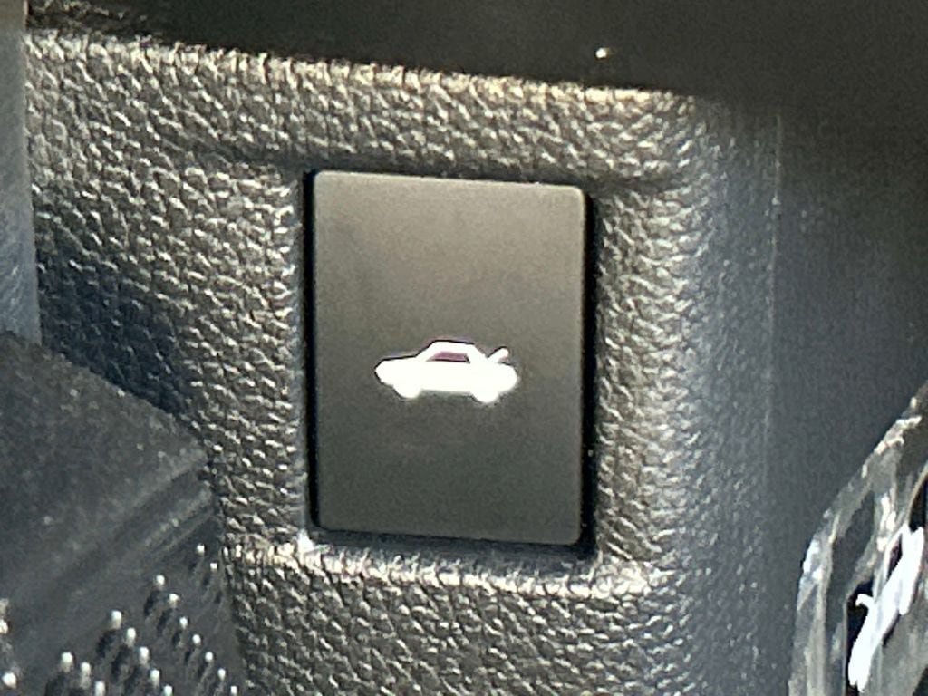 Used 2023 Honda Accord LX image 29