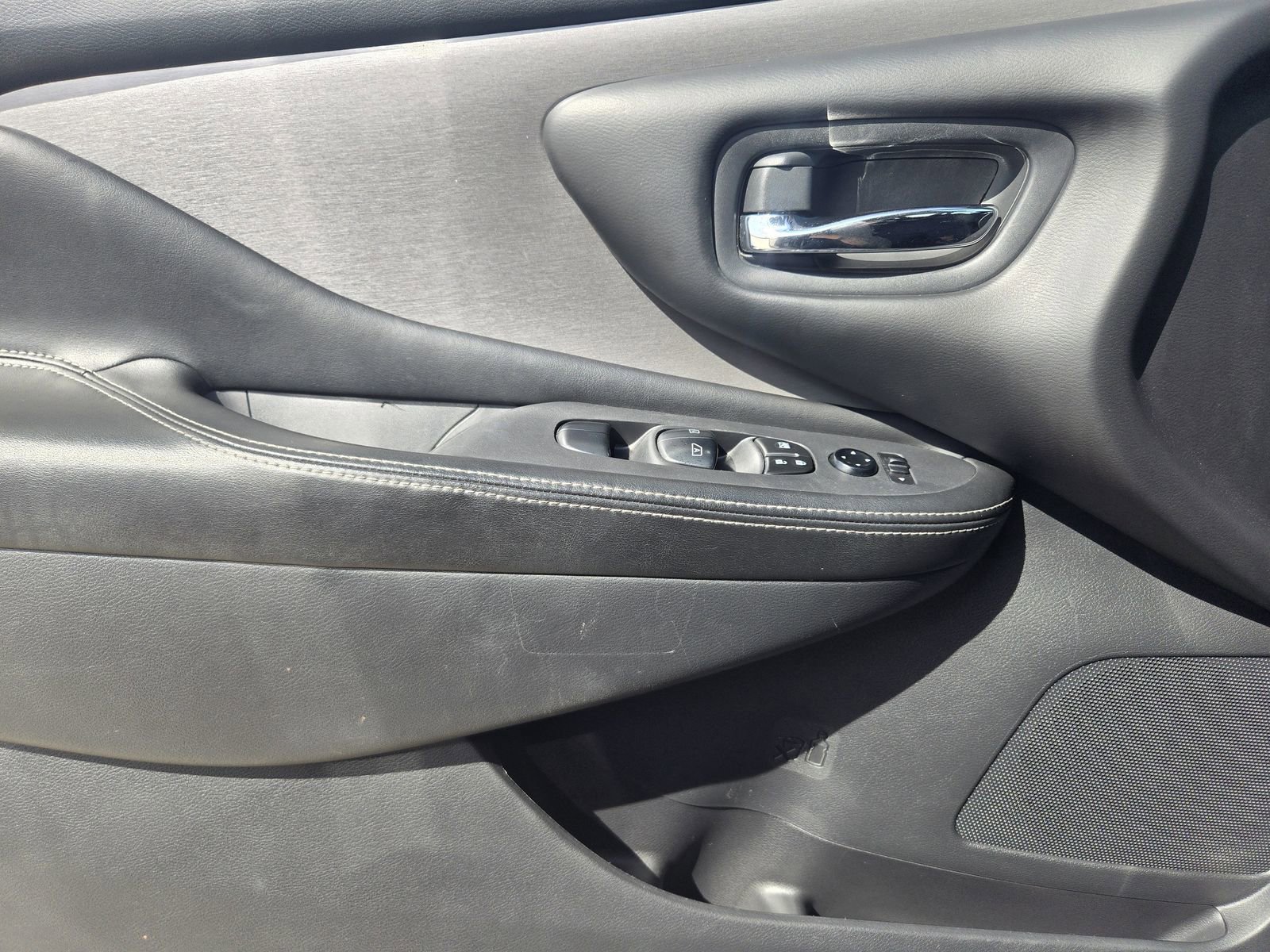Used 2022 Nissan Murano S image 24