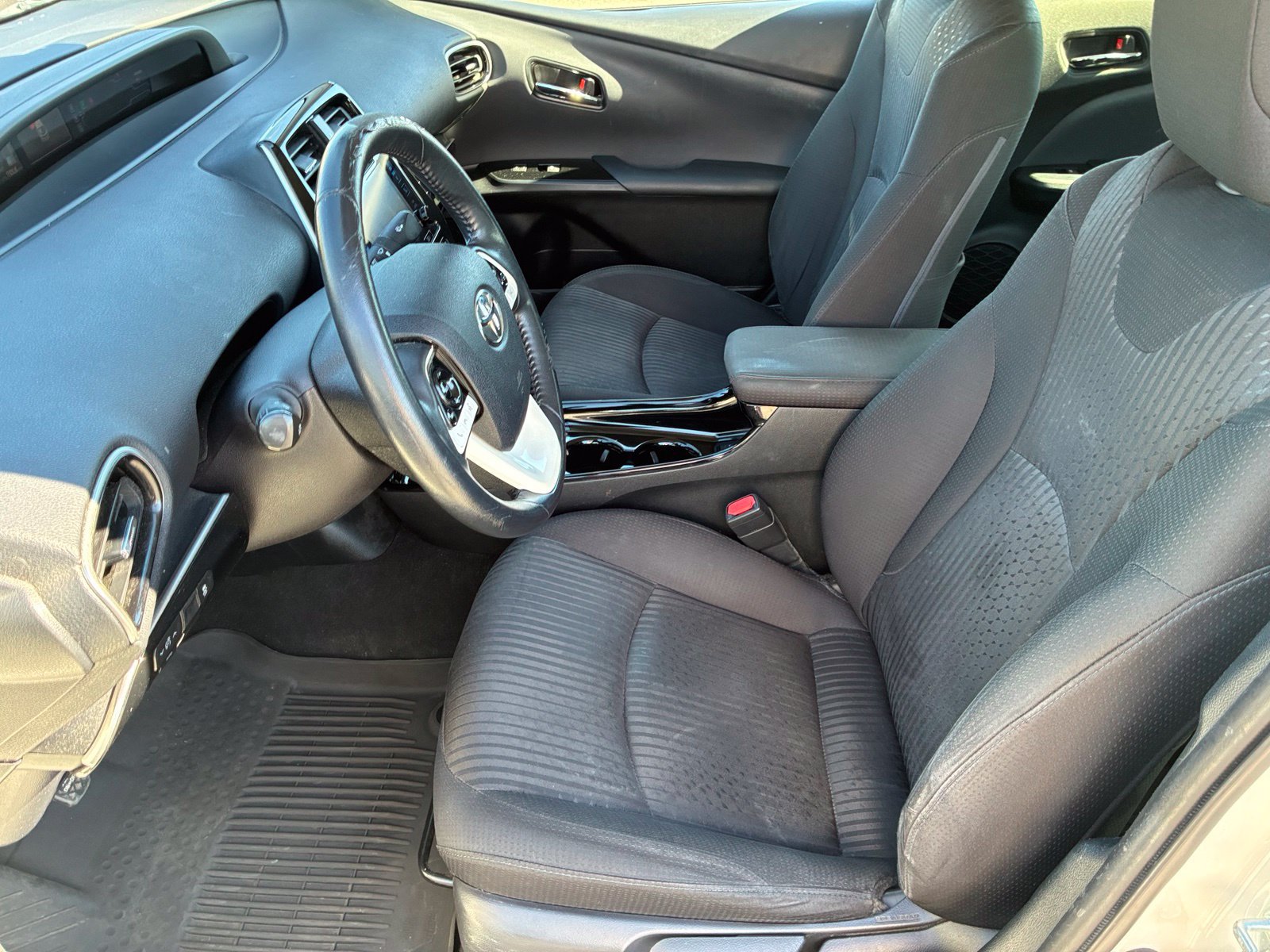 Used 2018 Toyota Prius Prime Plus FWD image 14