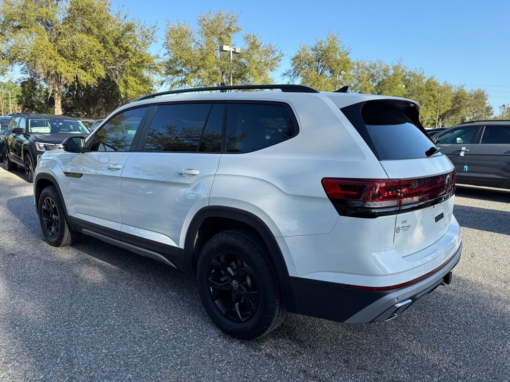 Used 2025 Volkswagen Atlas Peak Edition SE image 14