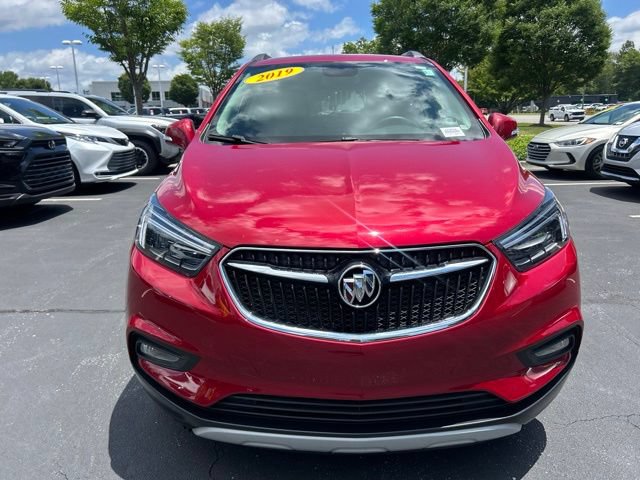 Used 2019 Buick Encore Essence w/ Experience Buick Package FWD image 2