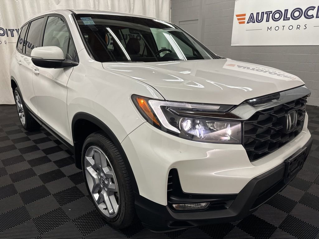 Used 2024 Honda Passport EX-L image 2