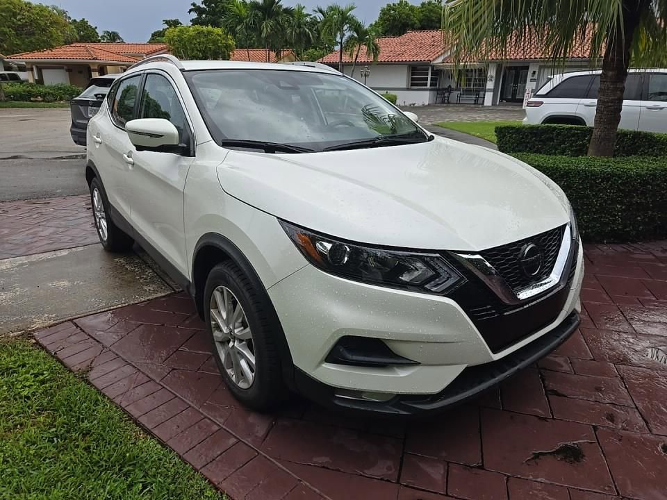 Used 2022 Nissan Rogue Sport SV w/ Technology Package