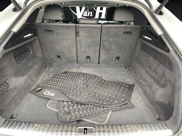 Used 2021 Audi Q8 Premium w/ Convenience Package image 16