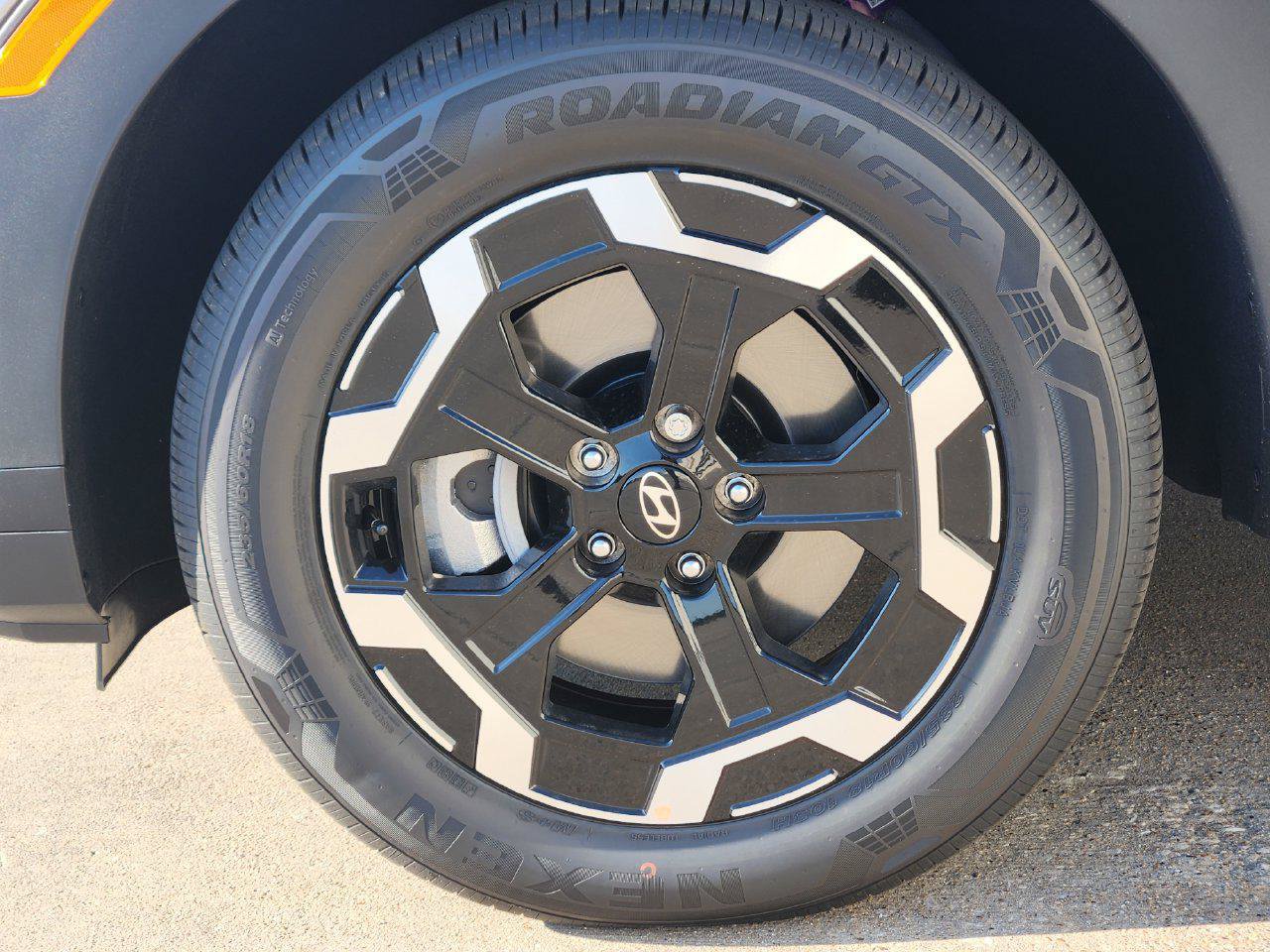 New 2026 Hyundai Santa Fe SEL FWD image 7