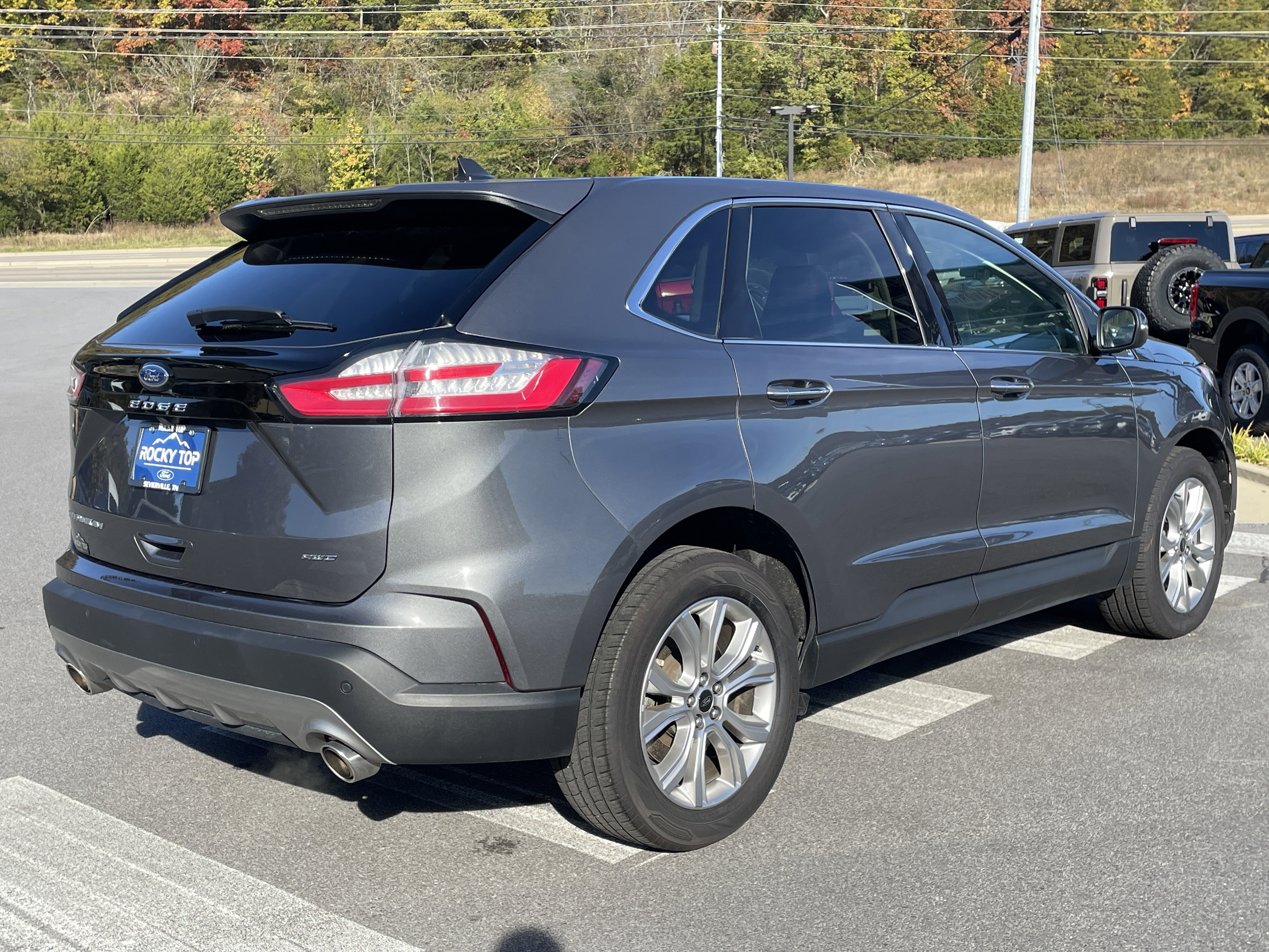 Used 2024 Ford Edge Titanium image 5