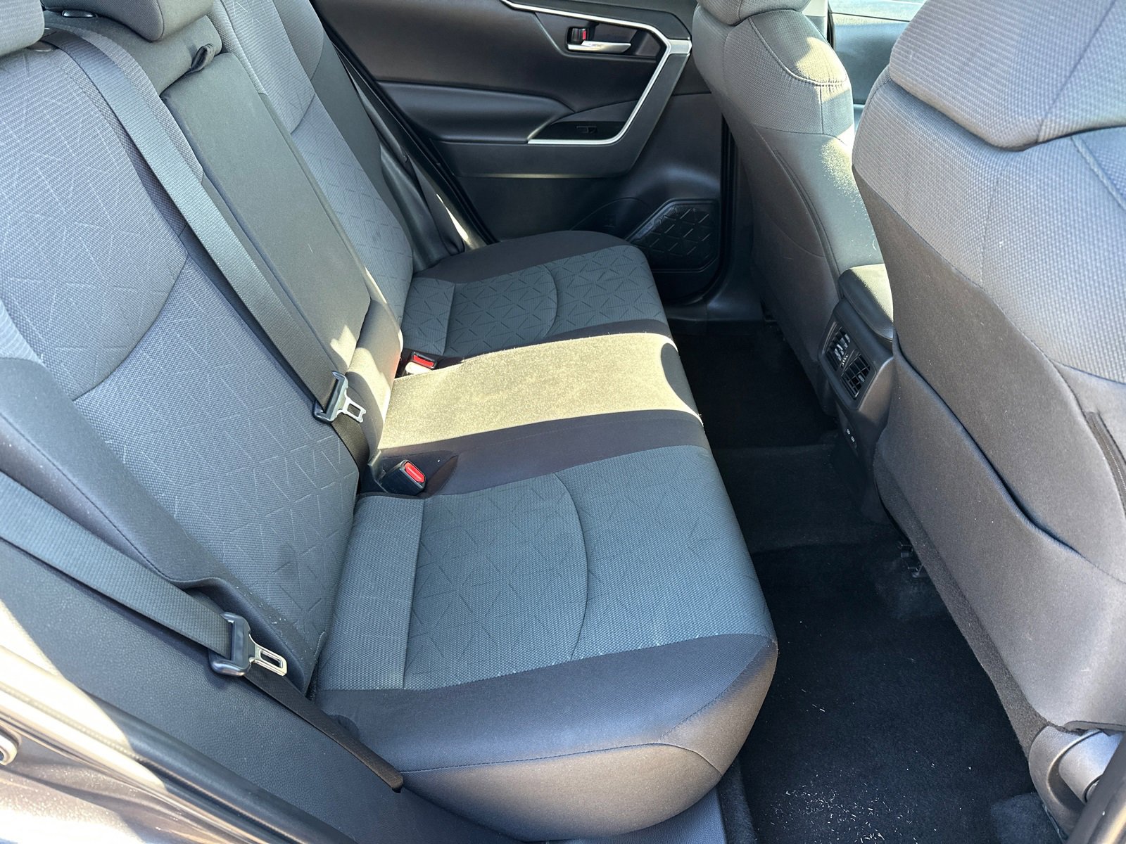 Used 2023 Toyota RAV4 XLE image 15