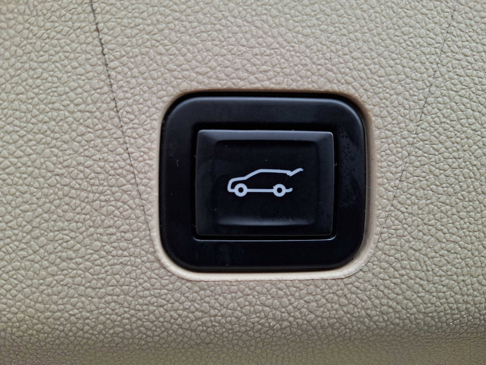 Used 2022 Cadillac Escalade ESV Premium Luxury image 31