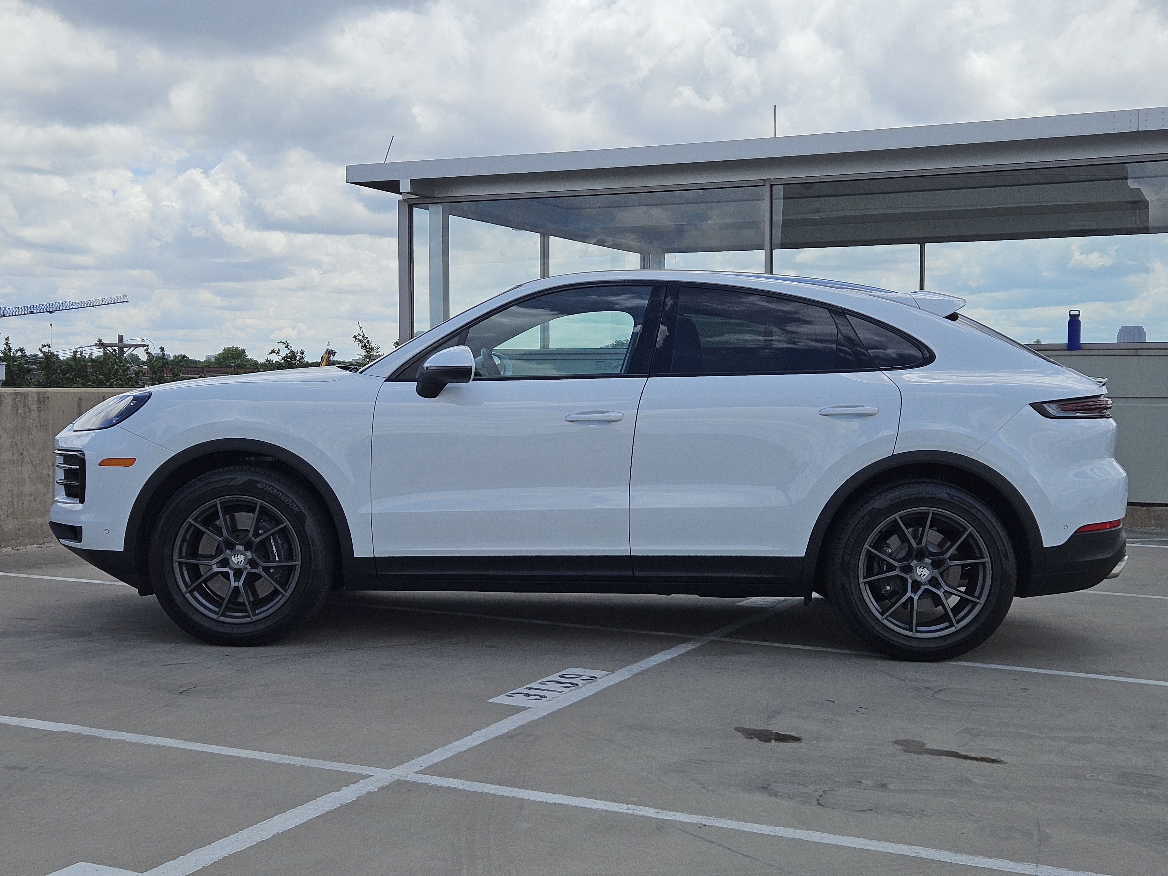 Certified 2026 Porsche Cayenne Coupe AWD/4WD image 2