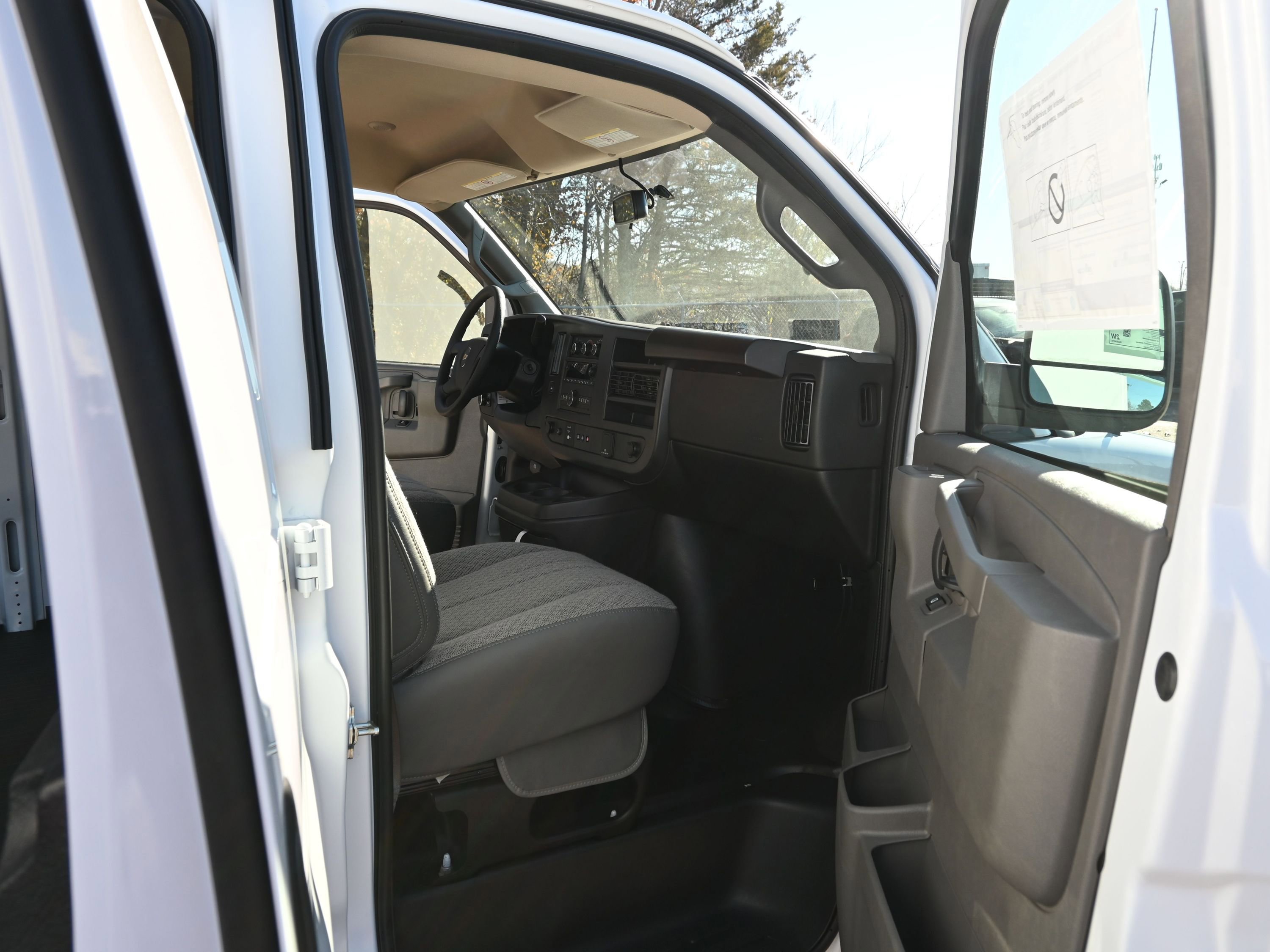 New 2025 Chevrolet Express 2500 w/ Driver Convenience Package image 20