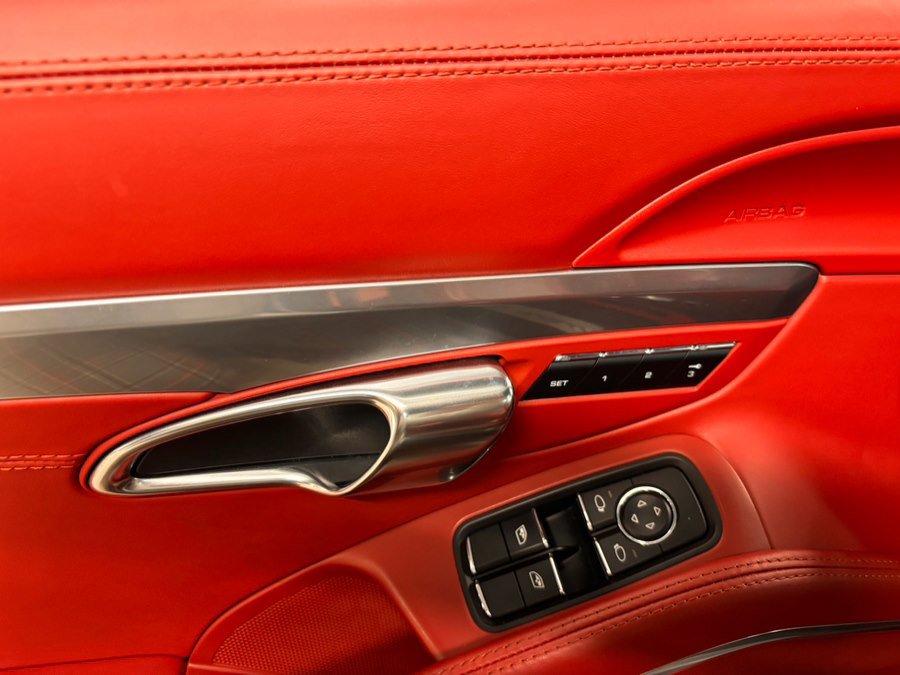 Used 2014 Porsche 911 Carrera 4S image 34