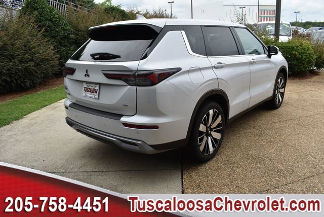 Used 2025 Mitsubishi Outlander SE AWD/4WD image 12