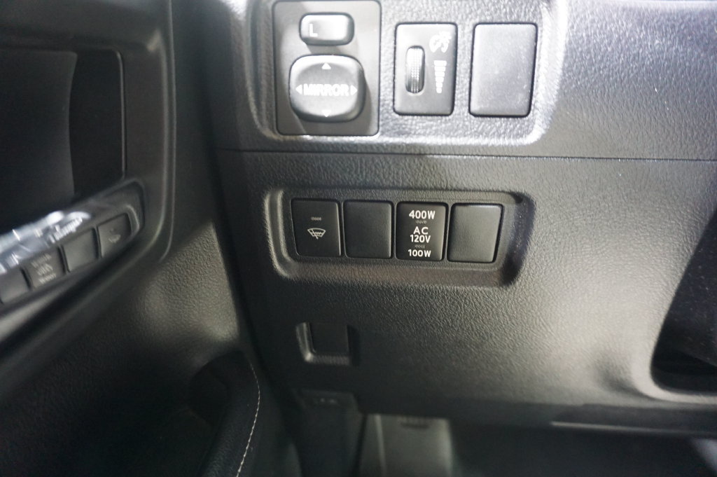 Used 2018 Toyota 4Runner SR5 RWD image 4