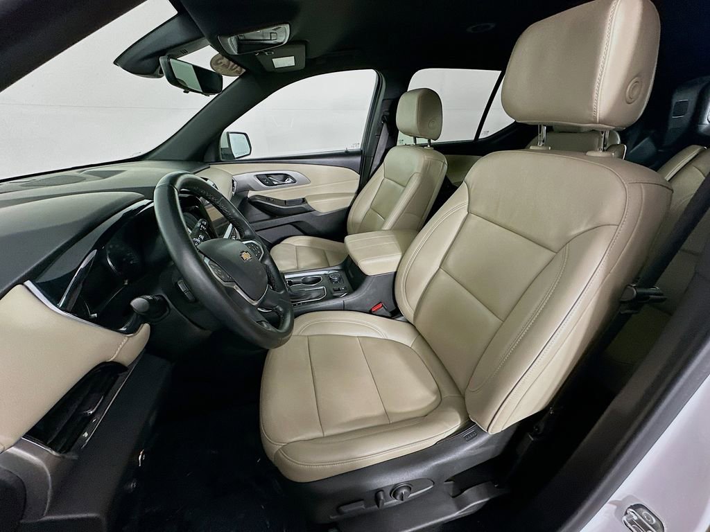 Used 2023 Chevrolet Traverse LT w/ LT Premium Package image 29
