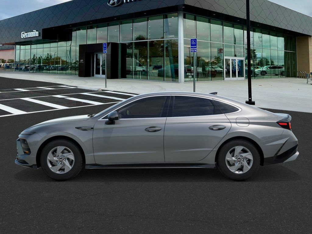 New 2026 Hyundai Sonata SE FWD image 3