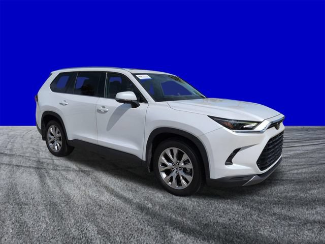 Used 2024 Toyota Grand Highlander FWD image 2