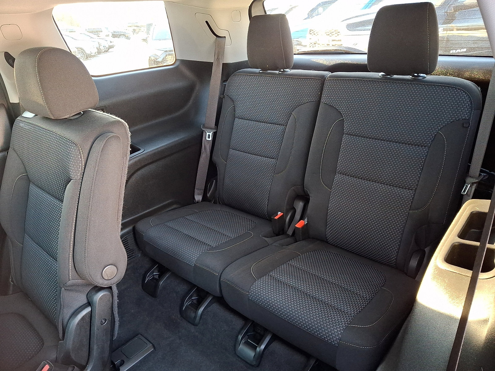 Used 2021 GMC Acadia SLE w/ Driver Convenience Package image 12