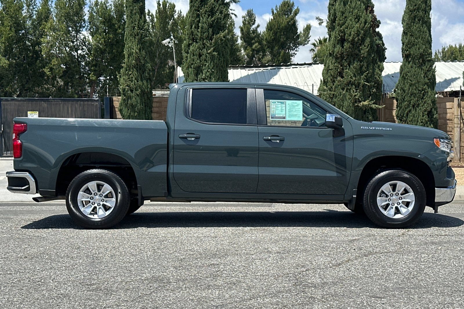 Used 2025 Chevrolet Silverado 1500 LT RWD image 3