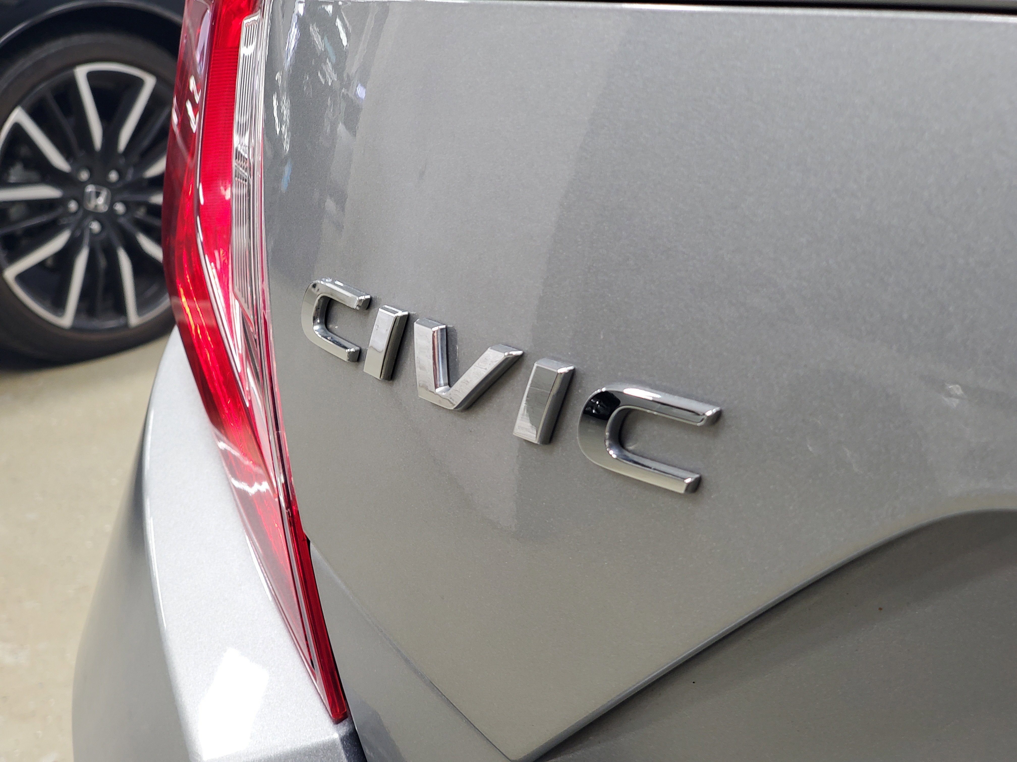 Used 2020 Honda Civic EX image 8
