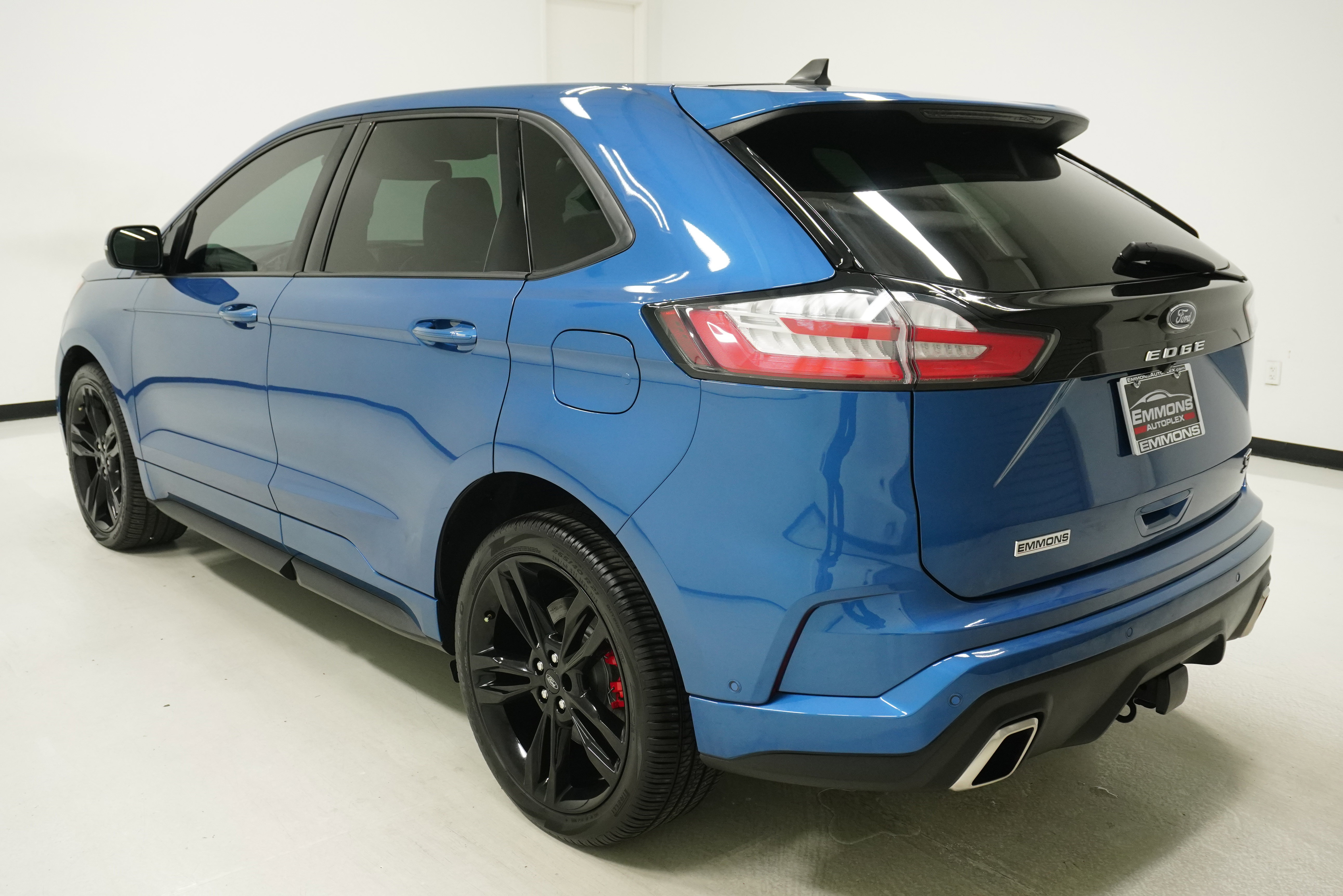 Used 2021 Ford Edge ST w/ Equipment Group 401A image 6