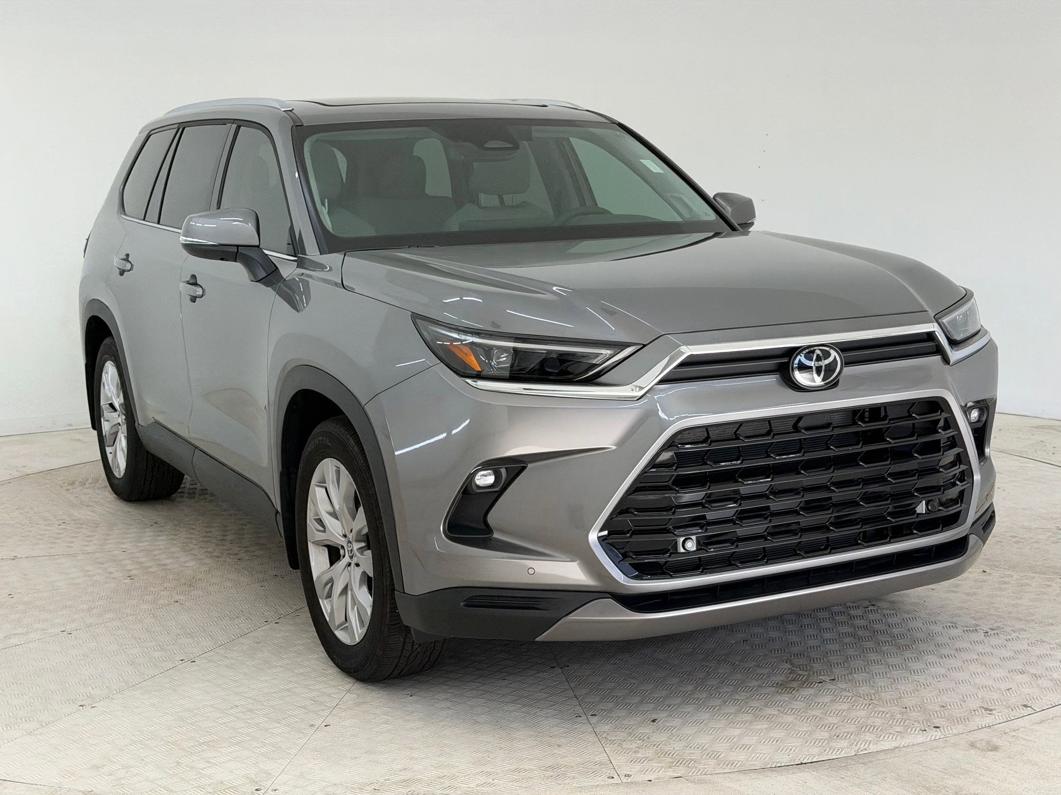 Used 2026 Toyota Grand Highlander Limited image 7