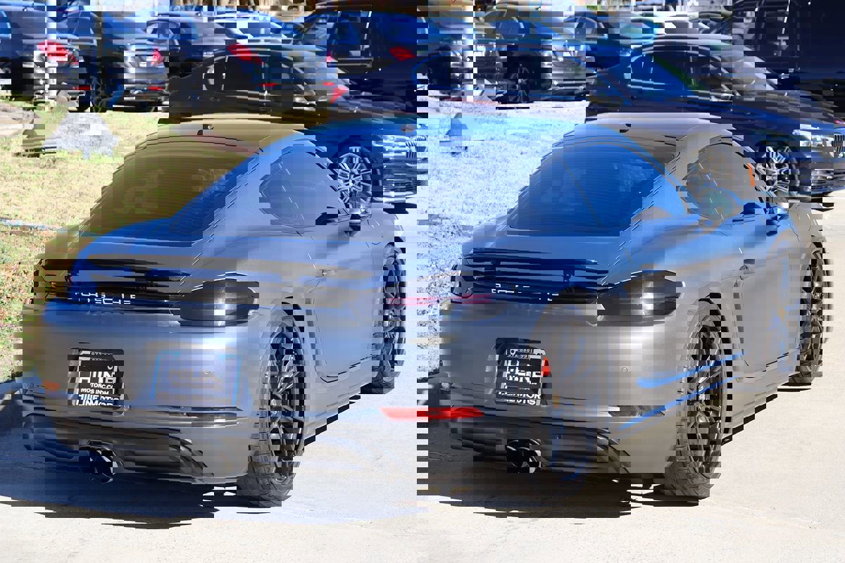 Used 2017 Porsche 718 Cayman image 10