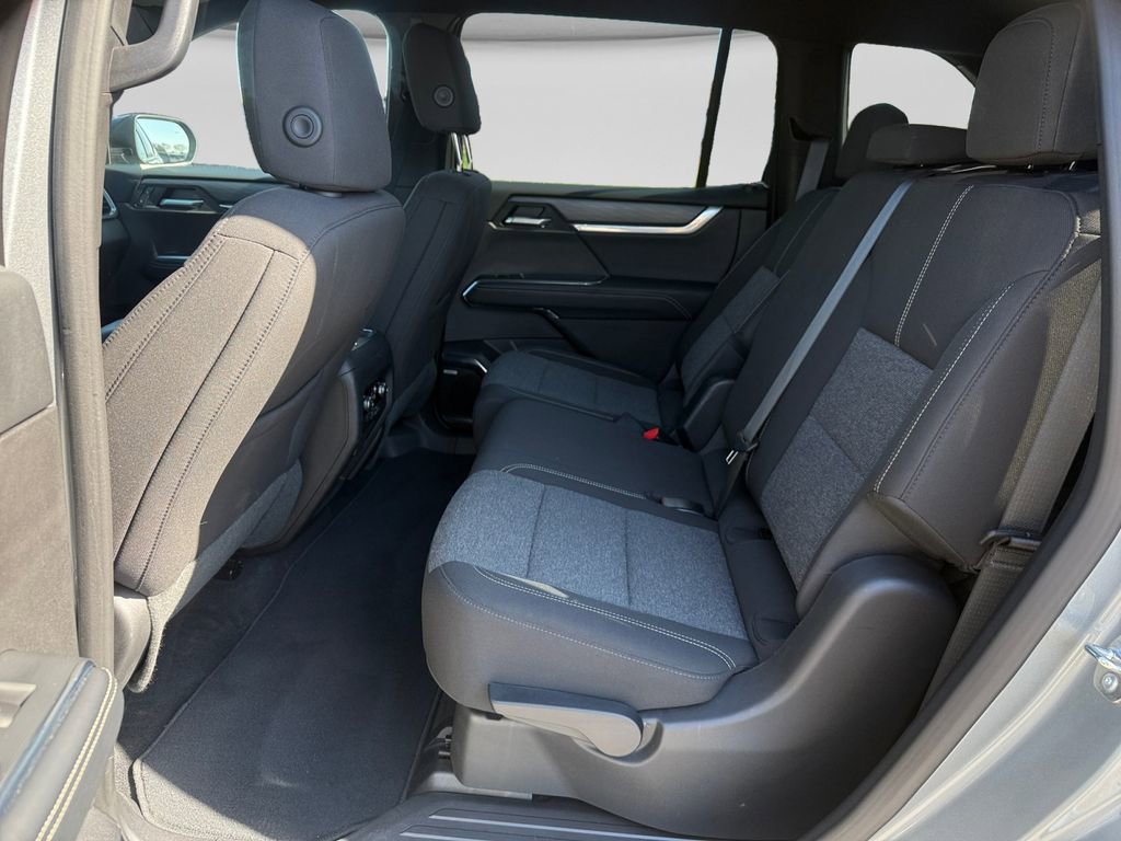 Used 2025 GMC Acadia Elevation FWD image 16