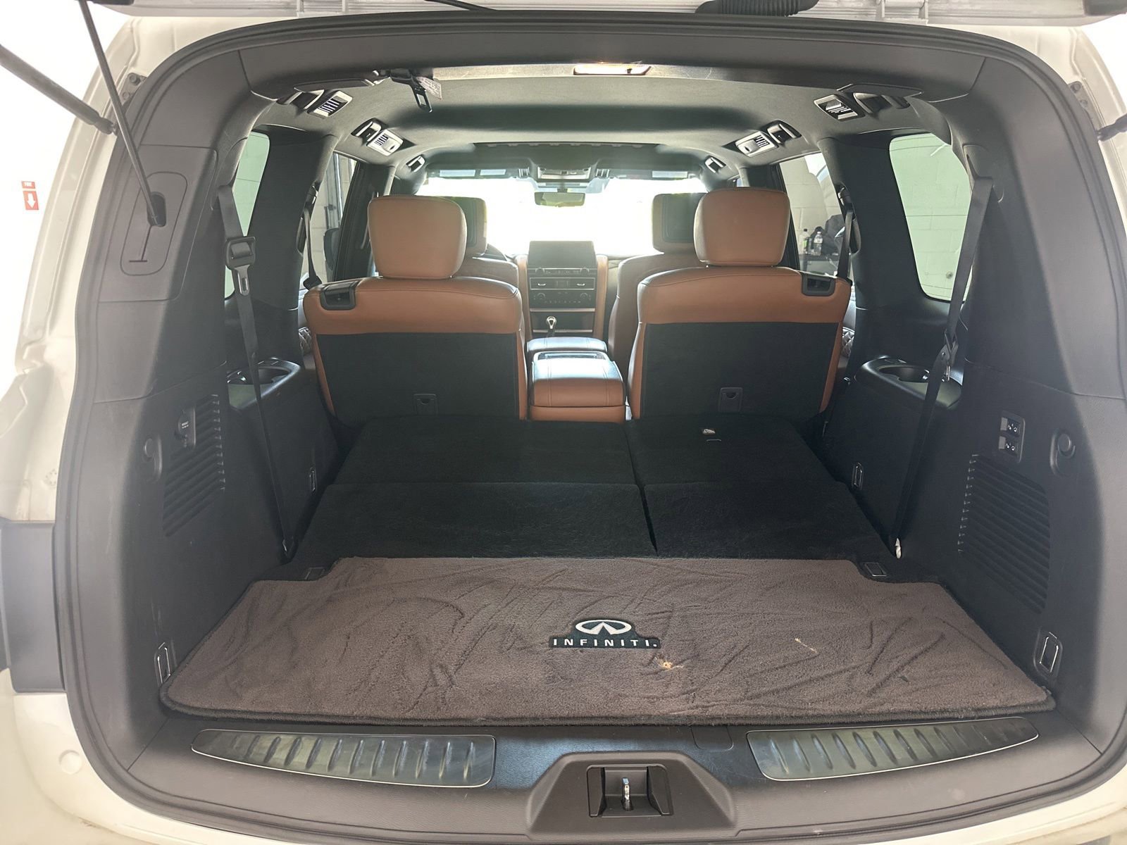 Certified 2023 INFINITI QX80 Sensory w/ Cargo Package AWD/4WD image 12