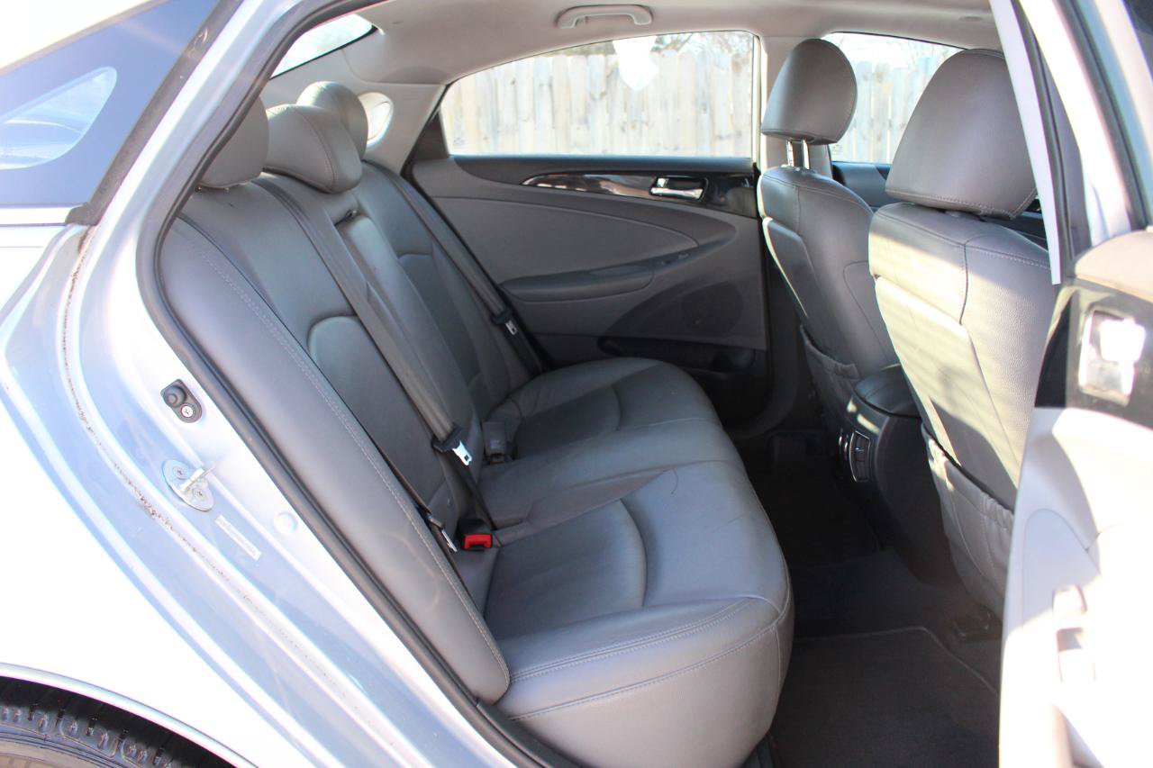 Used 2011 Hyundai Sonata Limited w/ Navigation Pkg 5 FWD image 38