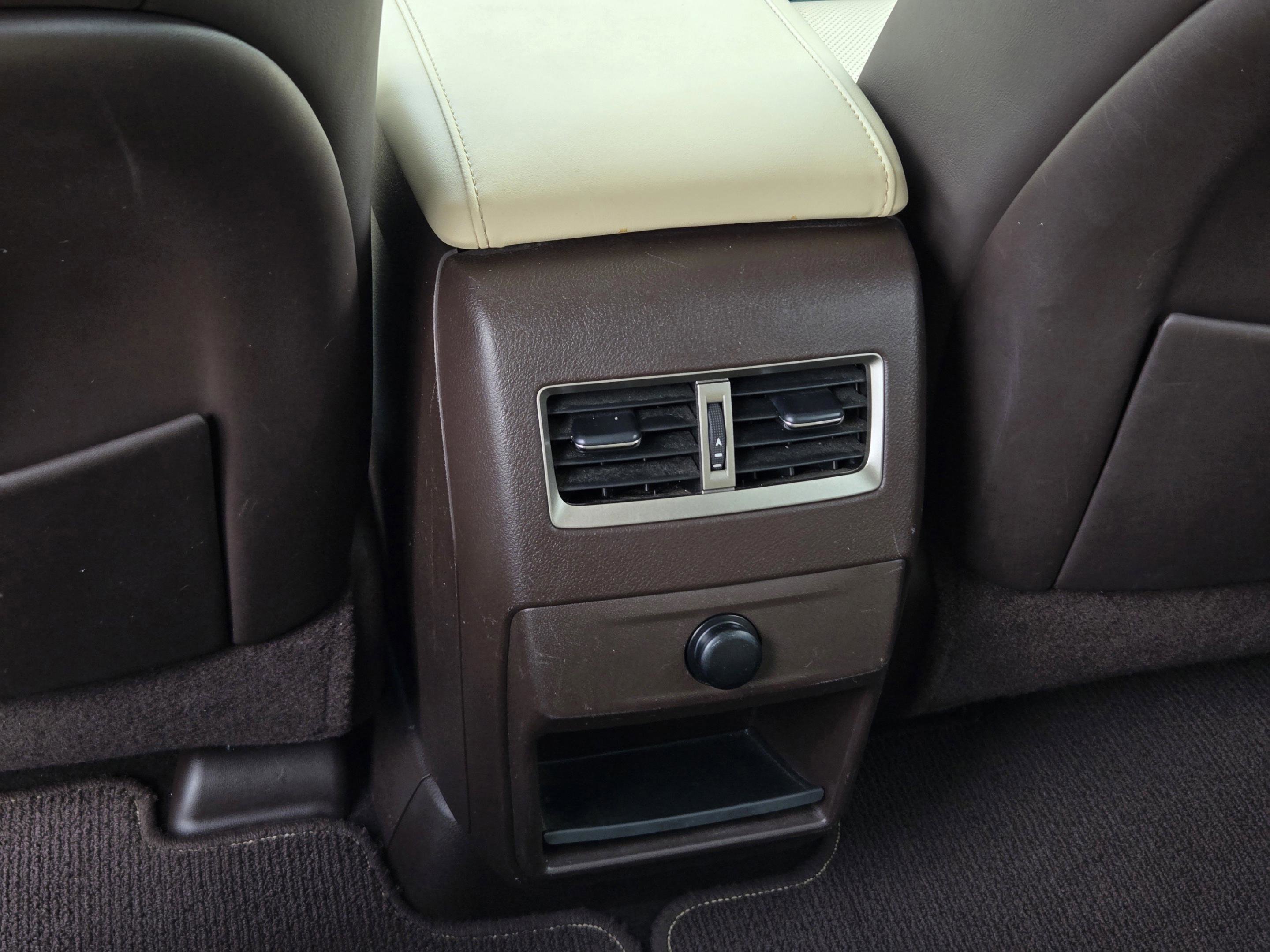 Used 2019 Lexus RX 450h AWD image 31